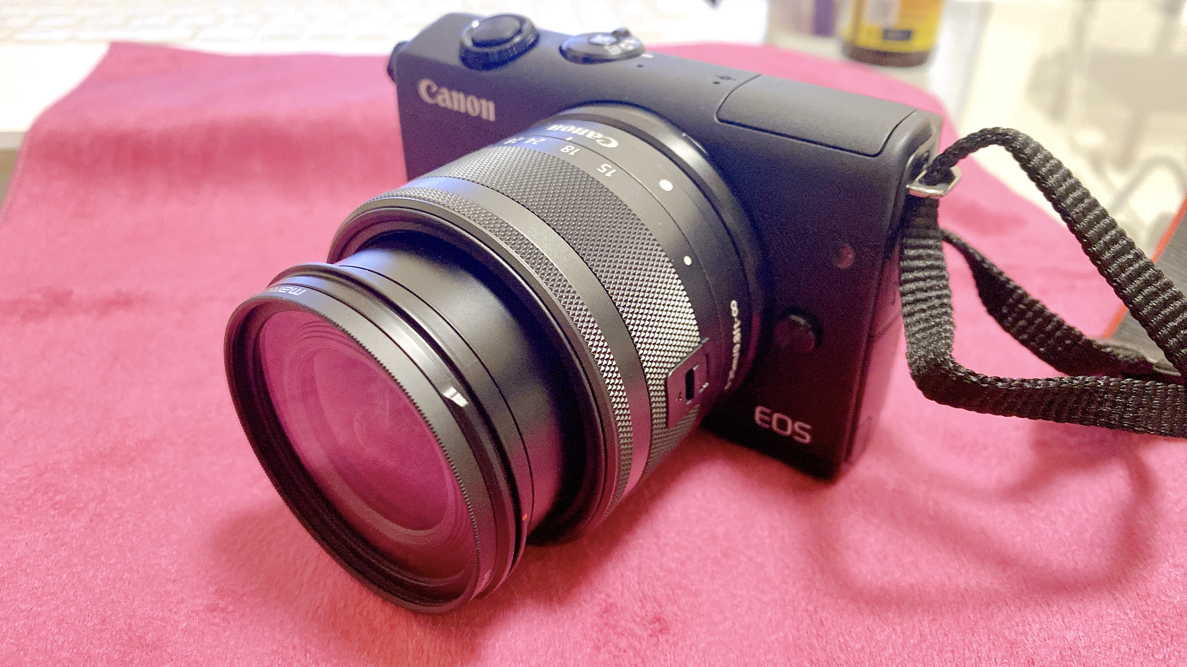 Canon EOS M200 / ミラーレス一眼カメラ