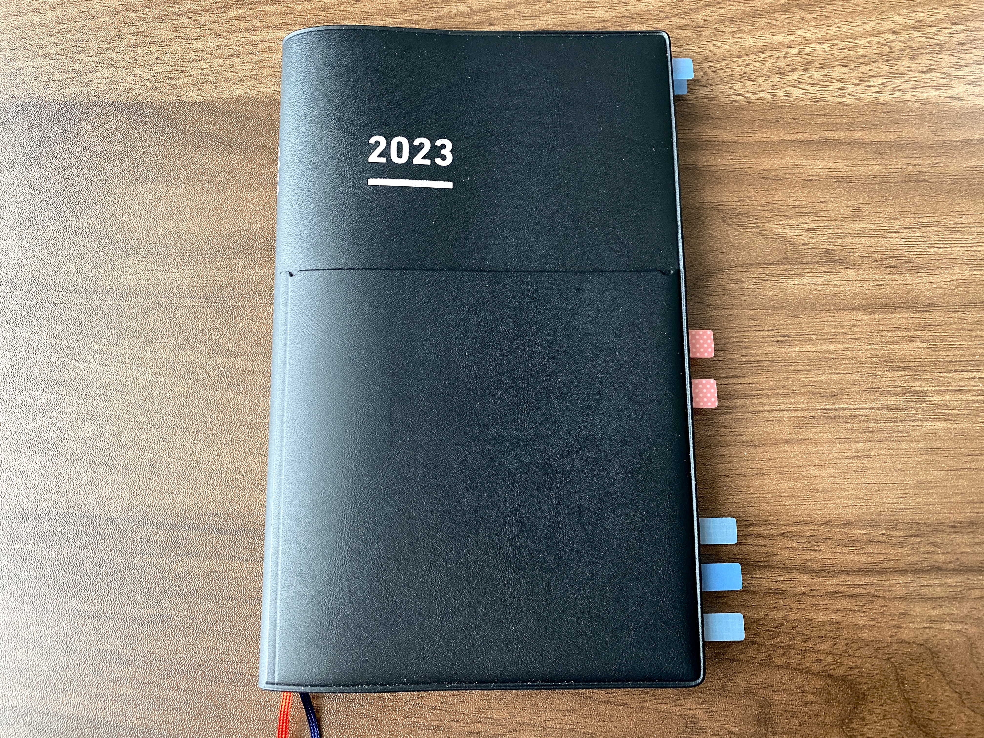 【私の使い方を公開】2023年の手帳は12月始まりの「ジブン手帳Biz mini」